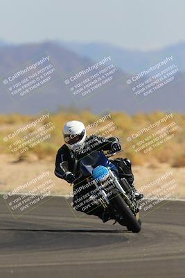 media/Oct-08-2022-SoCal Trackdays (Sat) [[1fc3beec89]]/Turn 16 (125pm)/